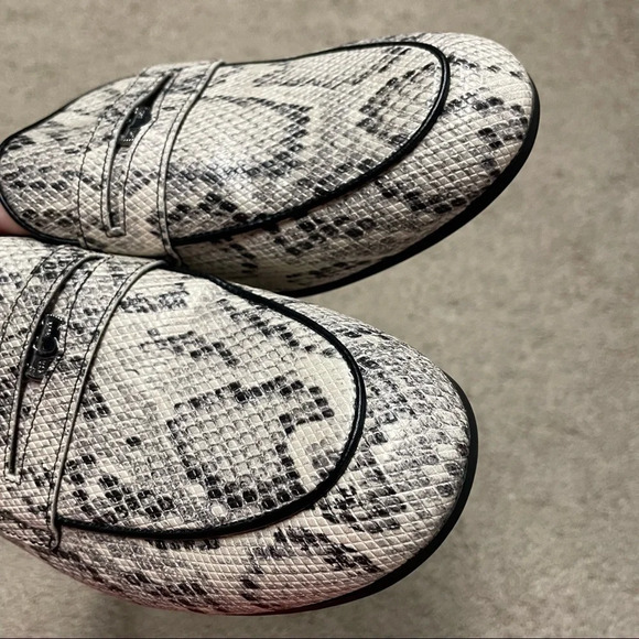 NWOT Circus by Sam Edelman Hal Snake Print Women’s Mule Flats Size 9.5 - Picture 4 of 11